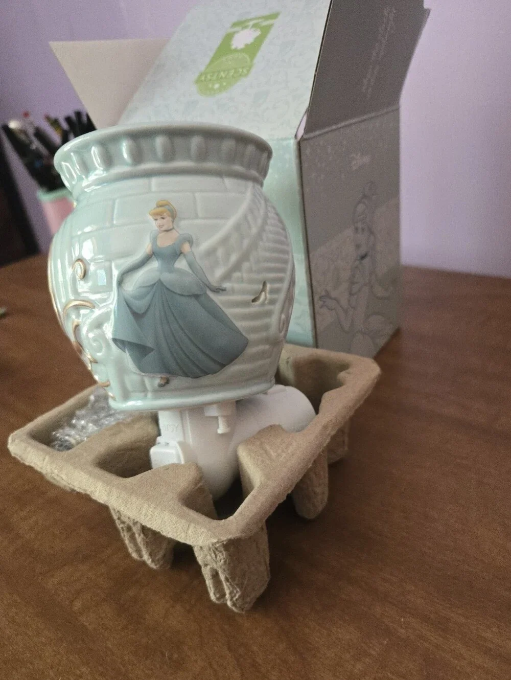 Scentsy Cinderella Mini Warmer
